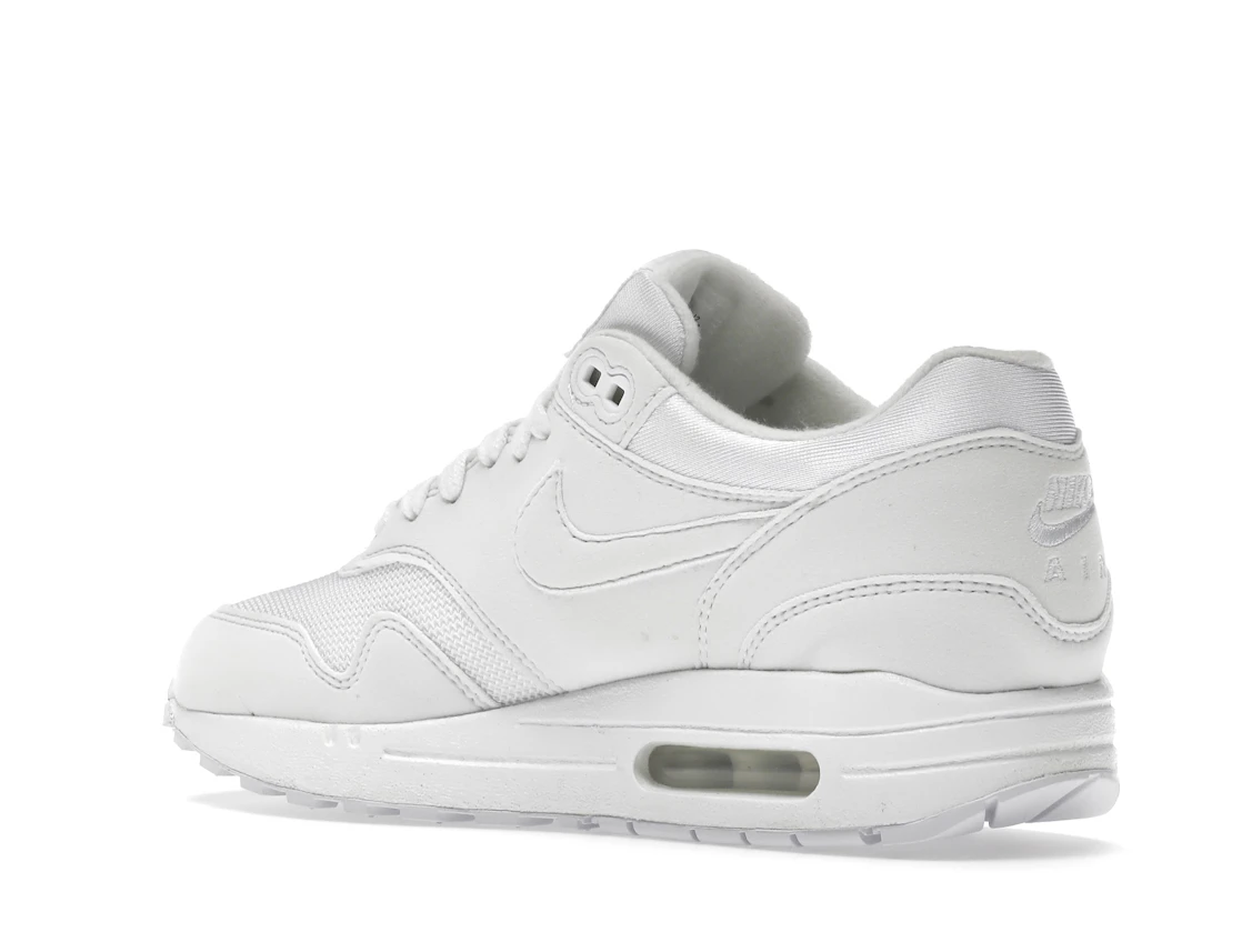 Vue 23 de Nike Air Max 1 Triple White 