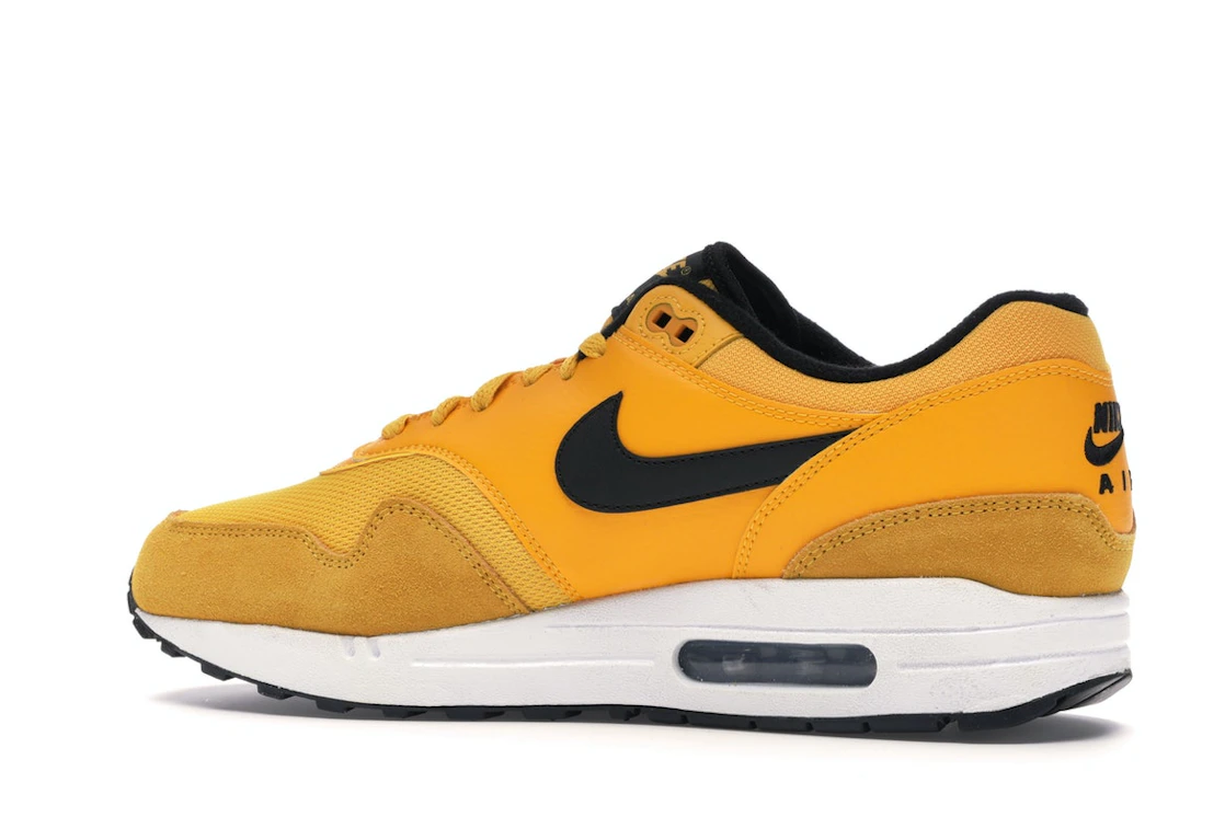 Vue 21 de Nike Air Max 1 University Gold