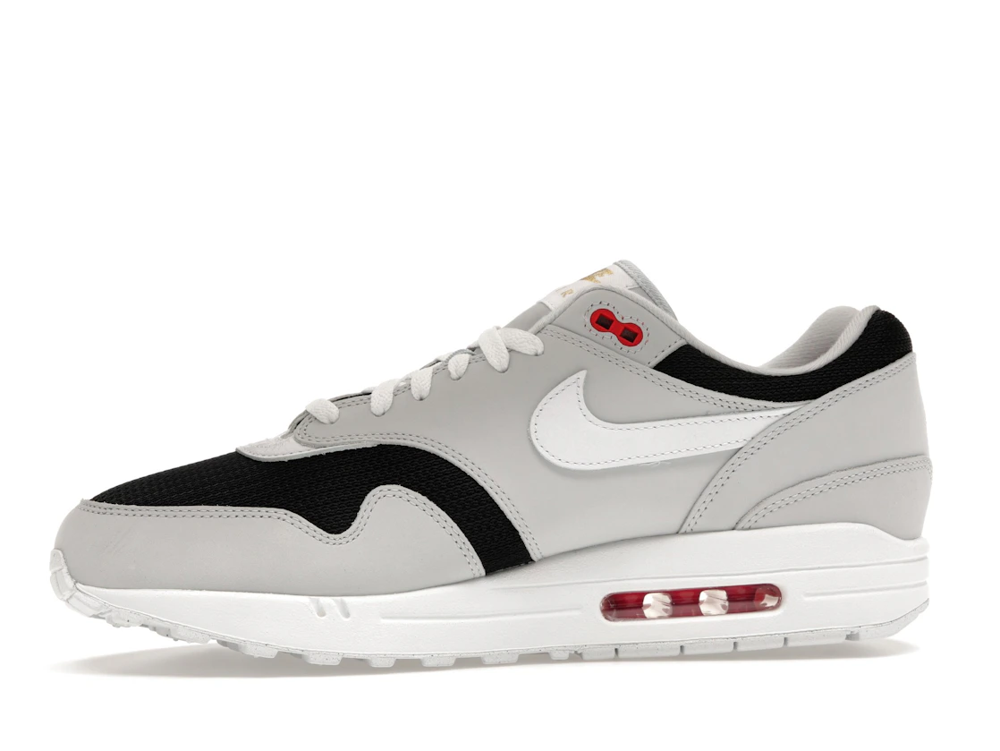 Vue 18 de Nike Air Max 1 Urawa (2023)