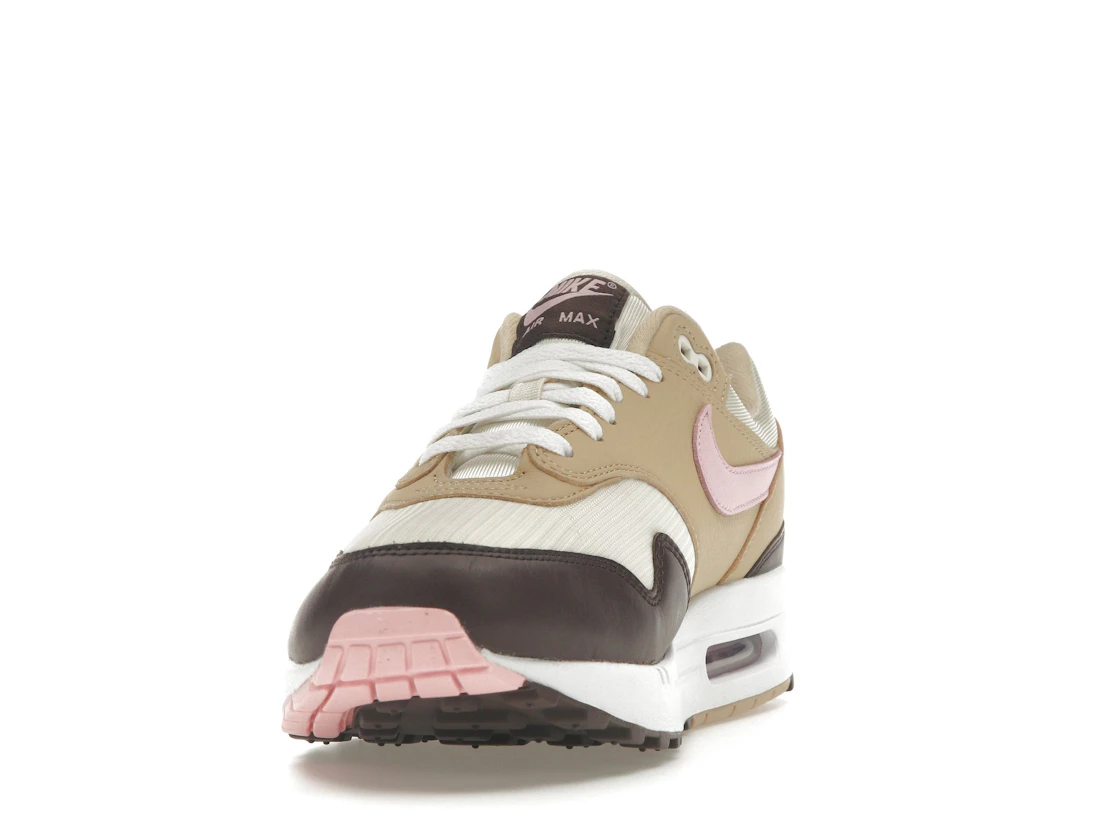 Vue 12 de Nike Air Max 1 Valentine's Day (2024) 