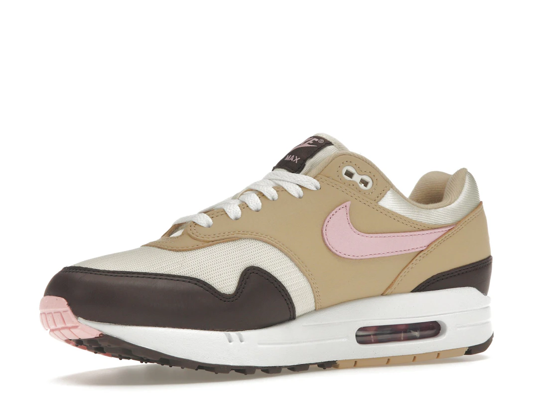 Vue 16 de Nike Air Max 1 Valentine's Day (2024) 
