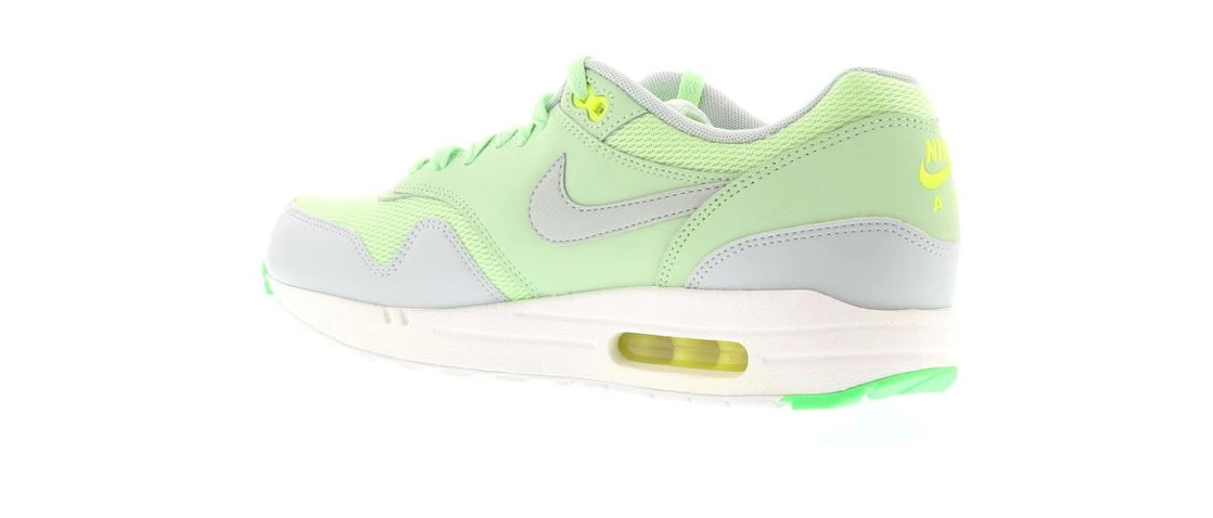 Vue 16 de Nike Air Max 1 Vapor Green