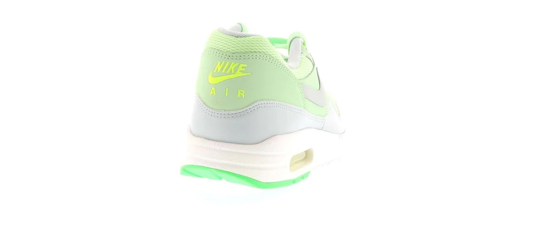 Vue 21 de Nike Air Max 1 Vapor Green