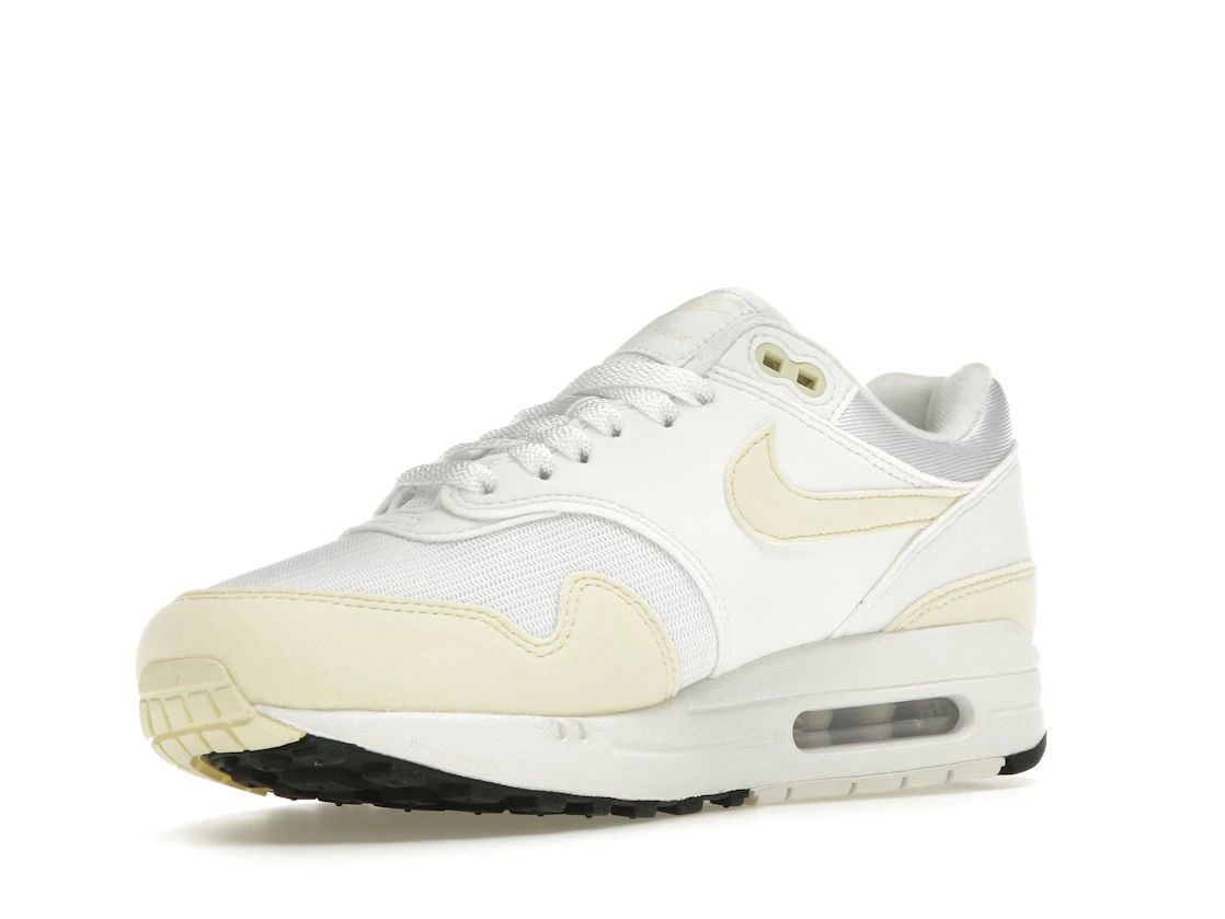 Vue 15 de Nike Air Max 1 White Alabaster 