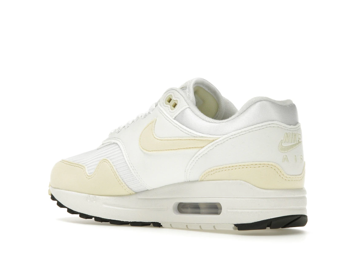 Vue 23 de Nike Air Max 1 White Alabaster 