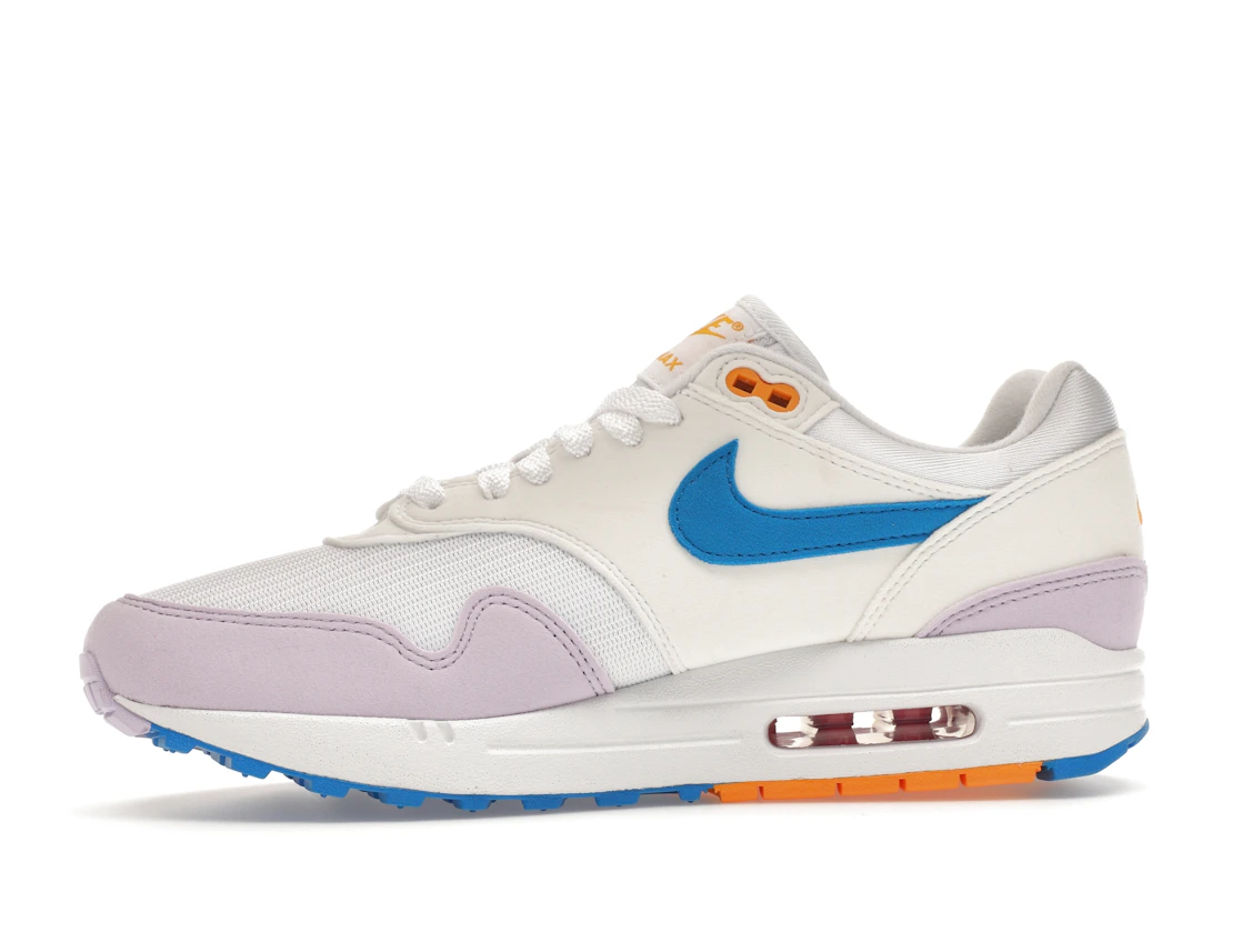 Vue 18 de Nike Air Max 1 White Alchemy Pink 