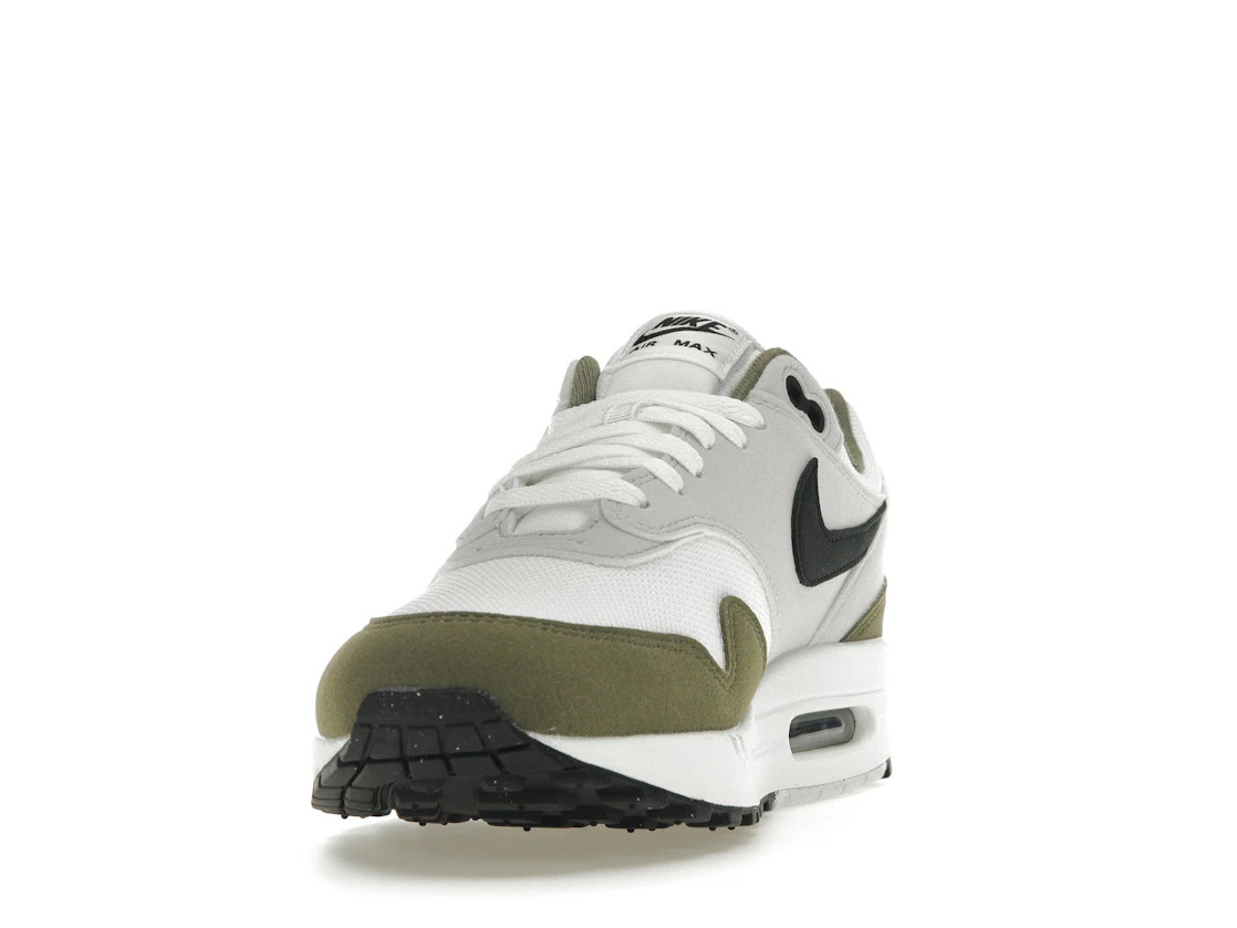 Vue 12 de Nike Air Max 1 White Black Medium Olive