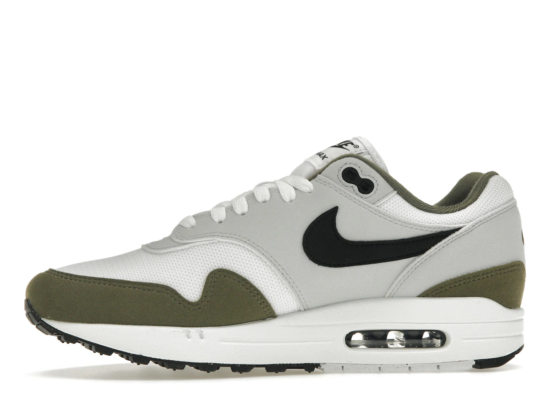 Vue 18 de Nike Air Max 1 White Black Medium Olive