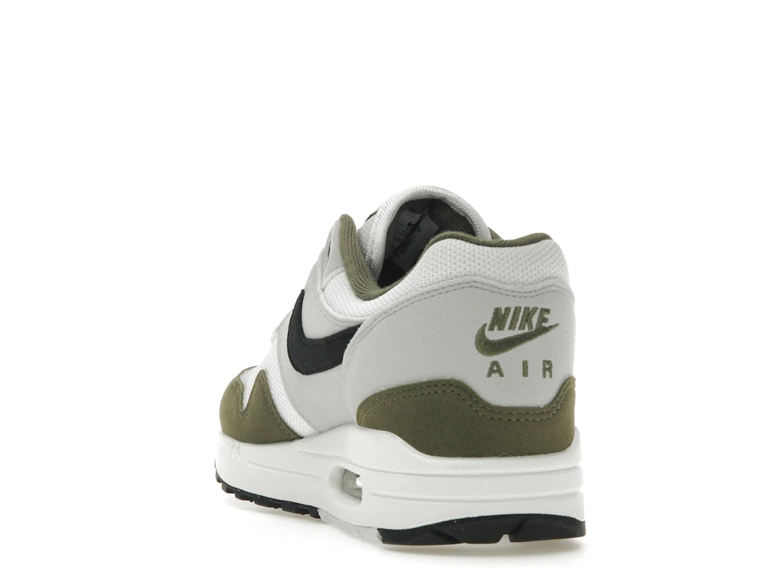 Vue 26 de Nike Air Max 1 White Black Medium Olive