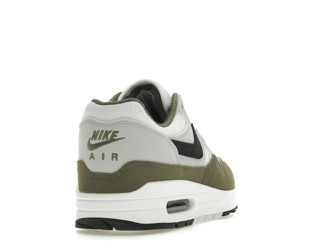 Vue 30 de Nike Air Max 1 White Black Medium Olive