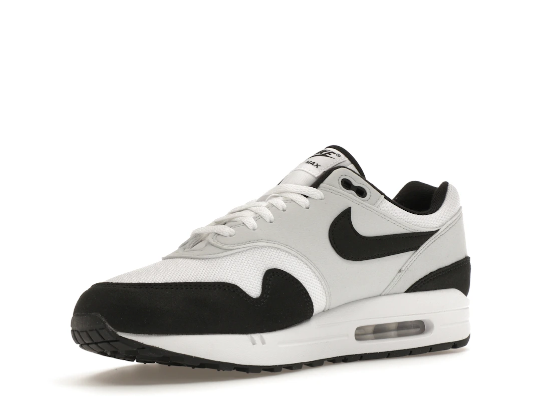 Vue 15 de Nike Air Max 1 White Black