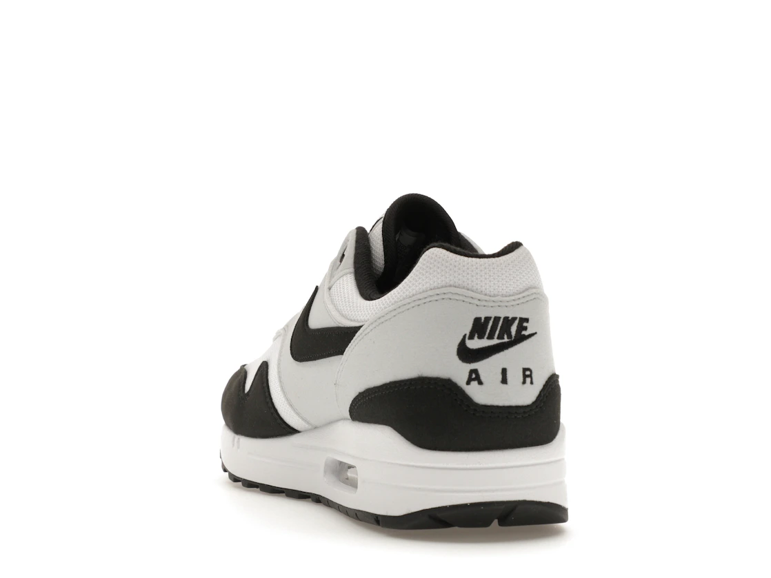 Vue 26 de Nike Air Max 1 White Black