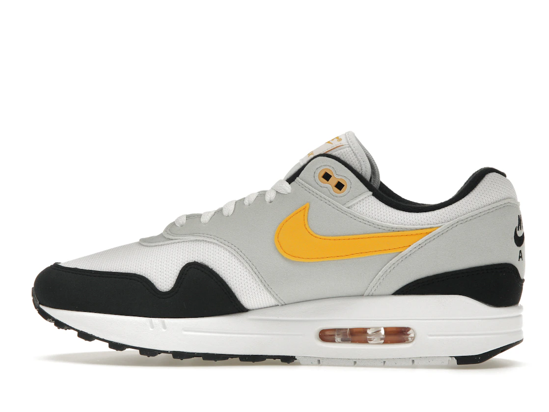 Vue 20 de Nike Air Max 1 White University Gold