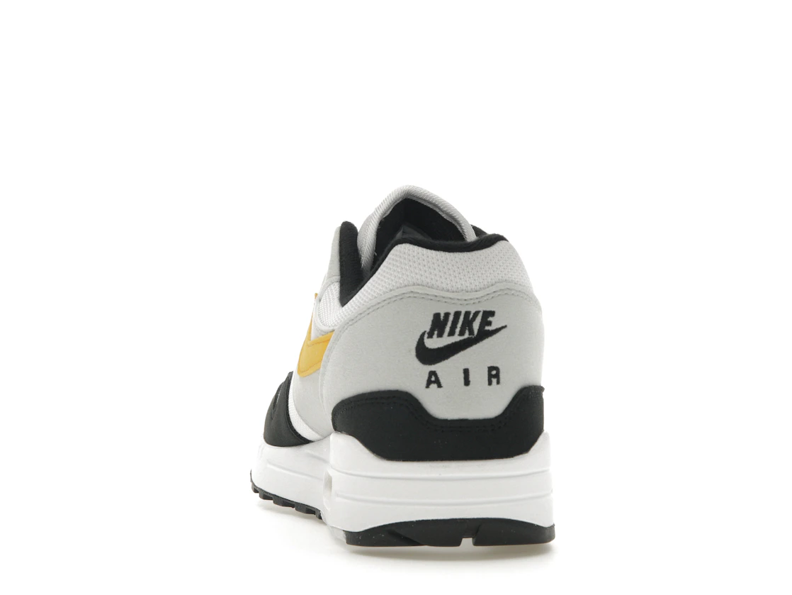 Vue 27 de Nike Air Max 1 White University Gold