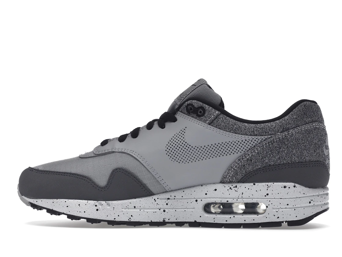 Vue 20 de Nike Air Max 1 Wolf Grey Dark Grey