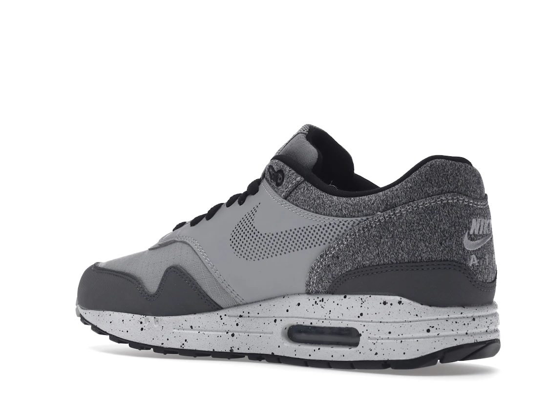 Vue 23 de Nike Air Max 1 Wolf Grey Dark Grey