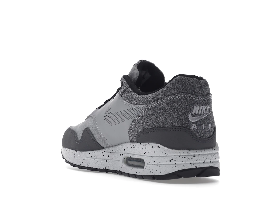 Vue 25 de Nike Air Max 1 Wolf Grey Dark Grey