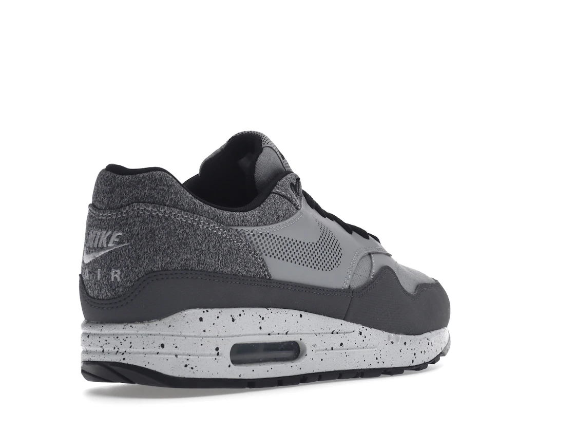 Vue 32 de Nike Air Max 1 Wolf Grey Dark Grey