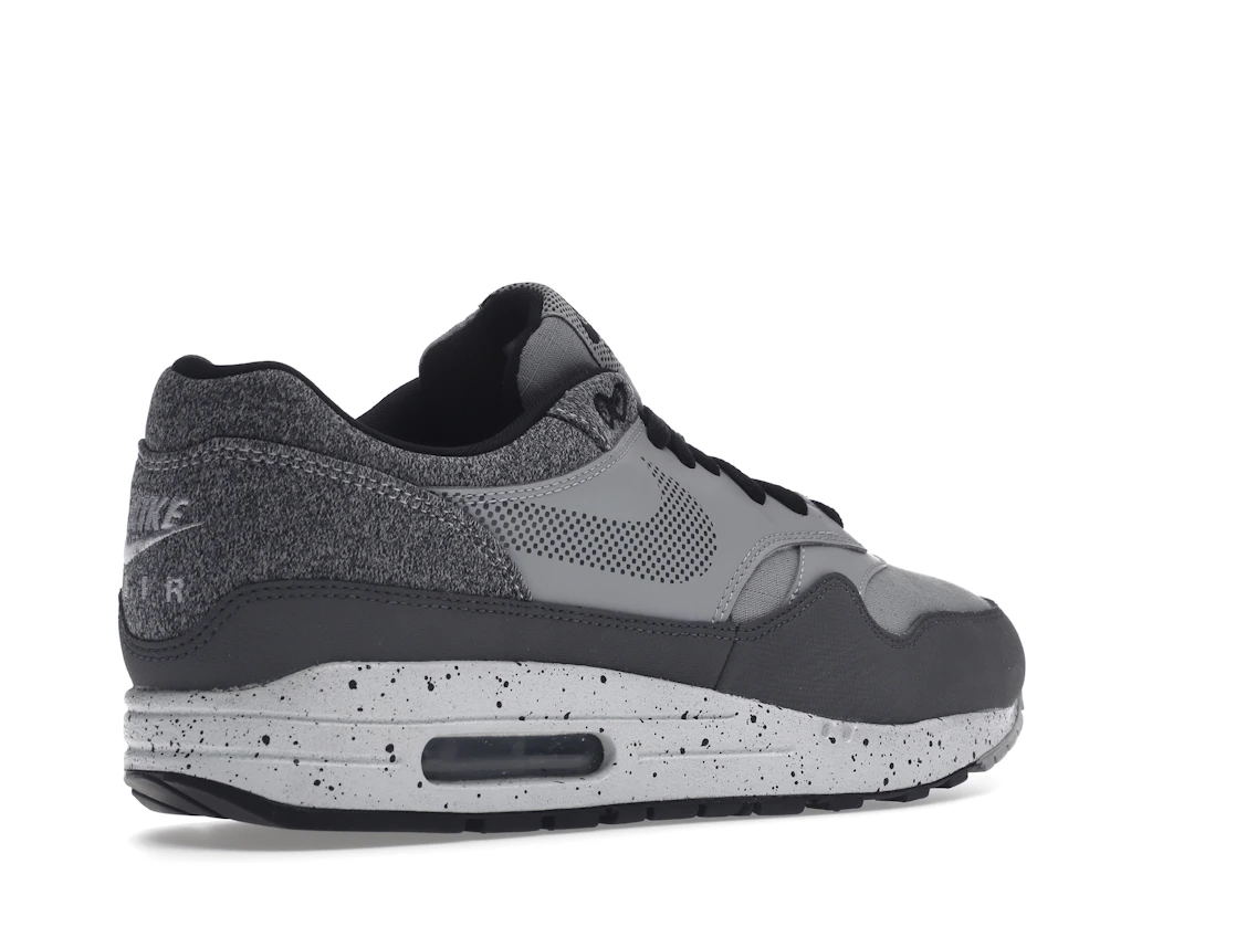 Vue 33 de Nike Air Max 1 Wolf Grey Dark Grey