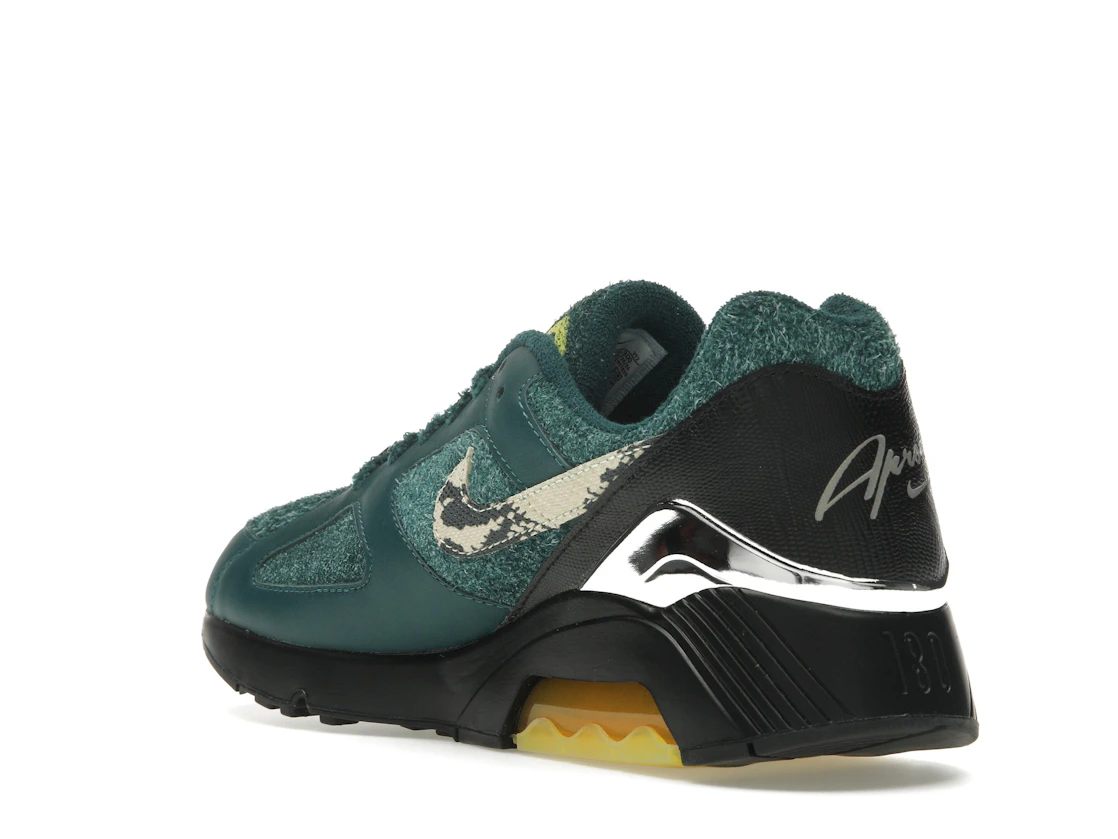 Vue 24 de Nike Air Max 180 Apron Records