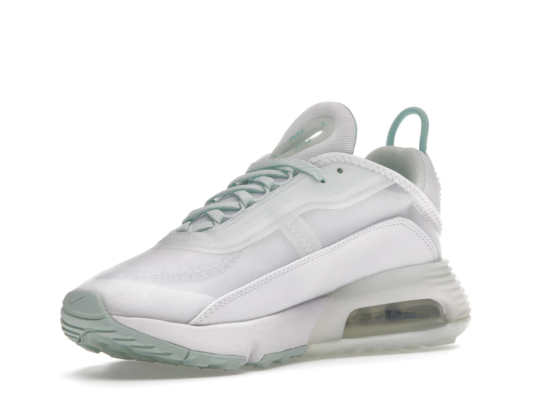 Vue 15 de Nike Air Max 2090 White Barely Green 