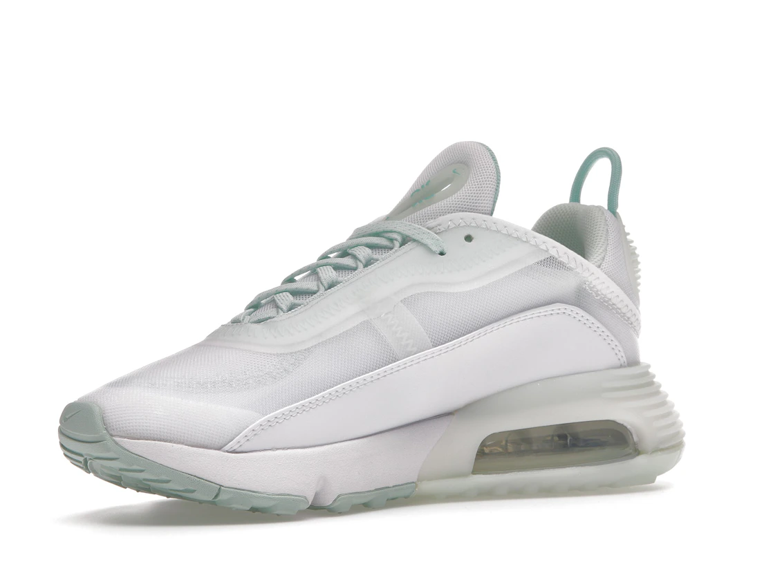 Vue 16 de Nike Air Max 2090 White Barely Green 