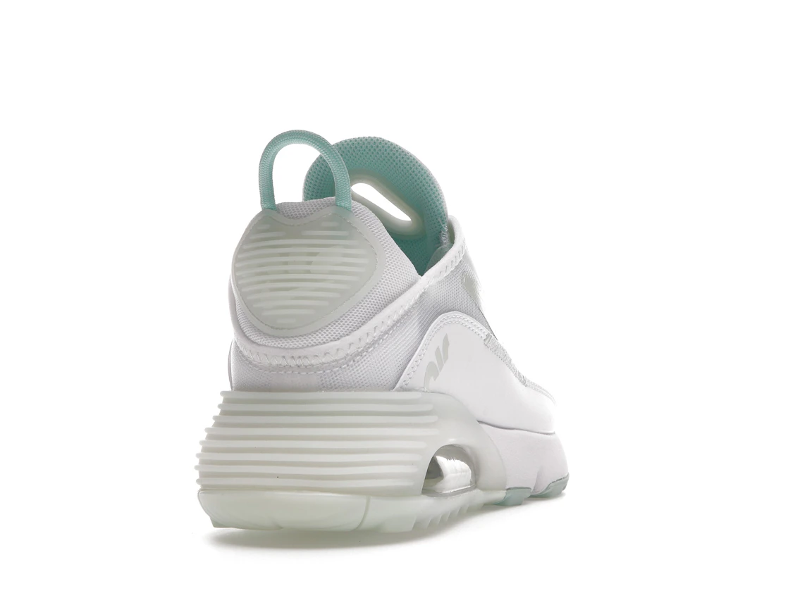 Vue 30 de Nike Air Max 2090 White Barely Green 
