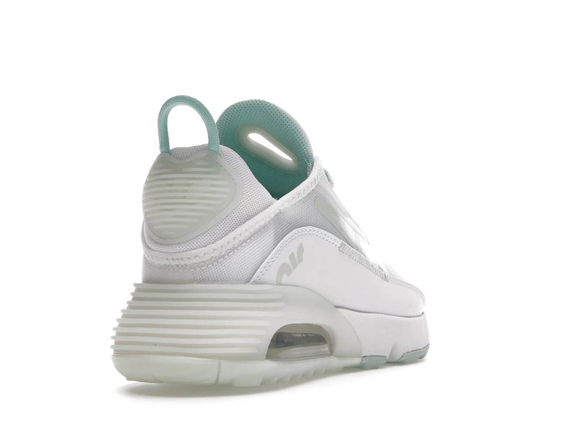 Vue 31 de Nike Air Max 2090 White Barely Green 