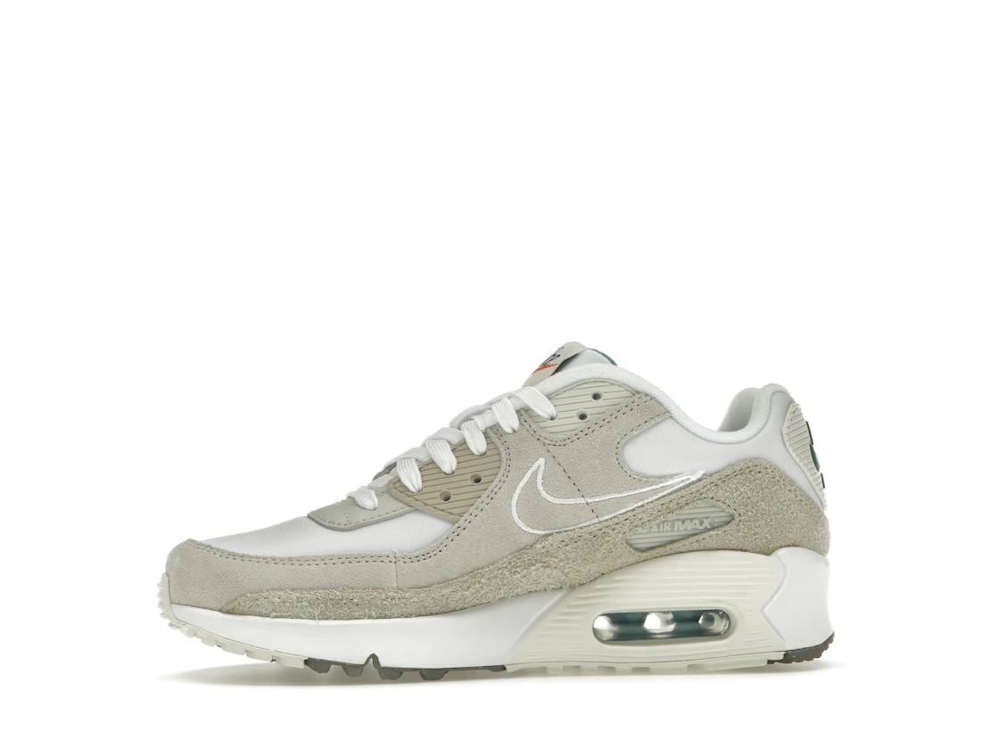 Vue 18 de Nike Air Max 90 SE First Use Pack Sail (GS)
