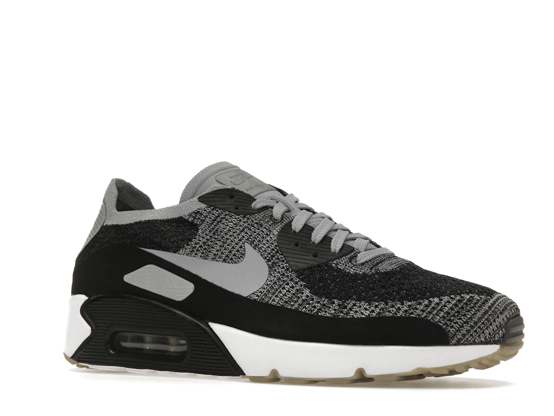 Vue 4 de Nike Air Max 90 Ultra 2.0 Flyknit Black Wolf Grey