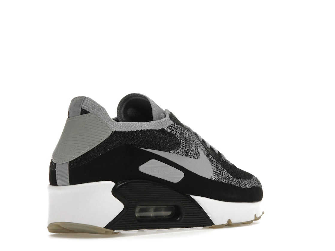 Vue 32 de Nike Air Max 90 Ultra 2.0 Flyknit Black Wolf Grey