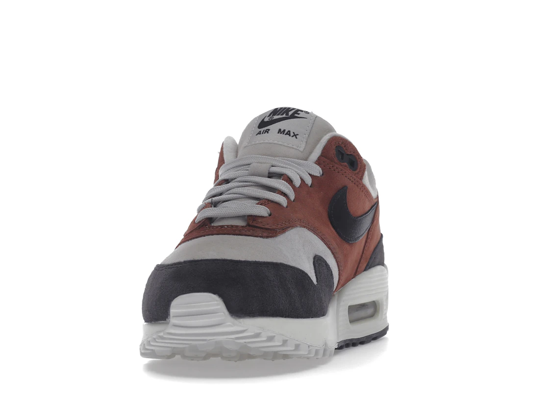 Vue 12 de Nike Air Max 90/1 Red Sepia Oil Grey 