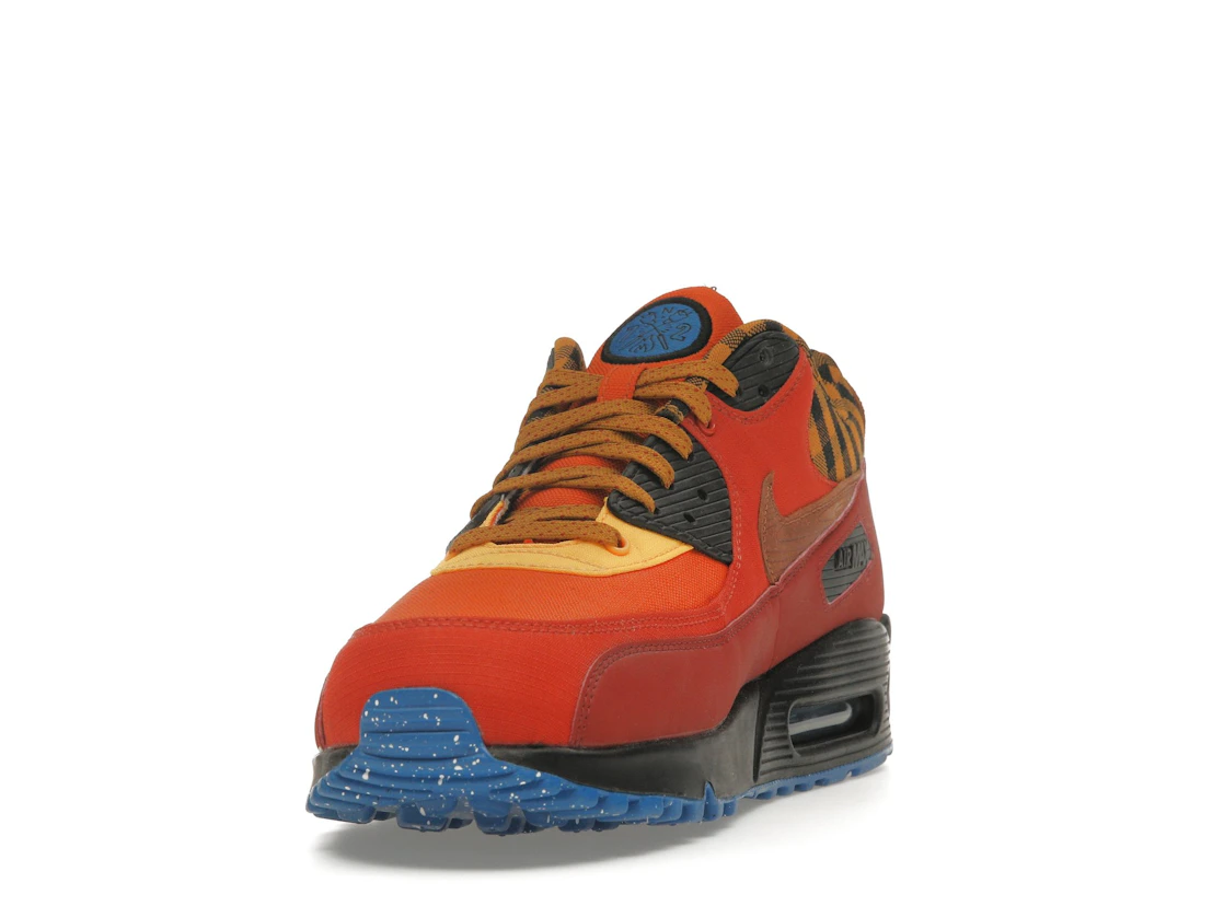 Vue 12 de Nike Air Max 90 Campfire Pack