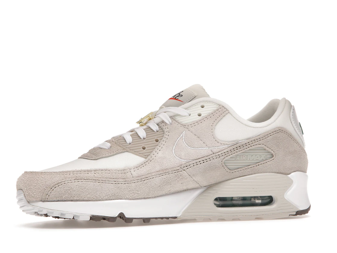 Vue 17 de Nike Air Max 90 First Use Cream