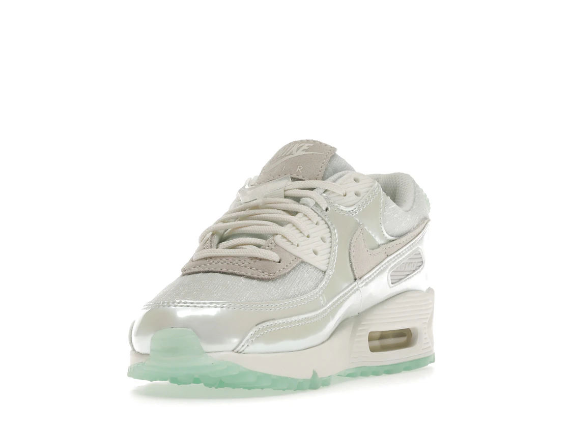 Vue 13 de Nike Air Max 90 The Future is Clear 