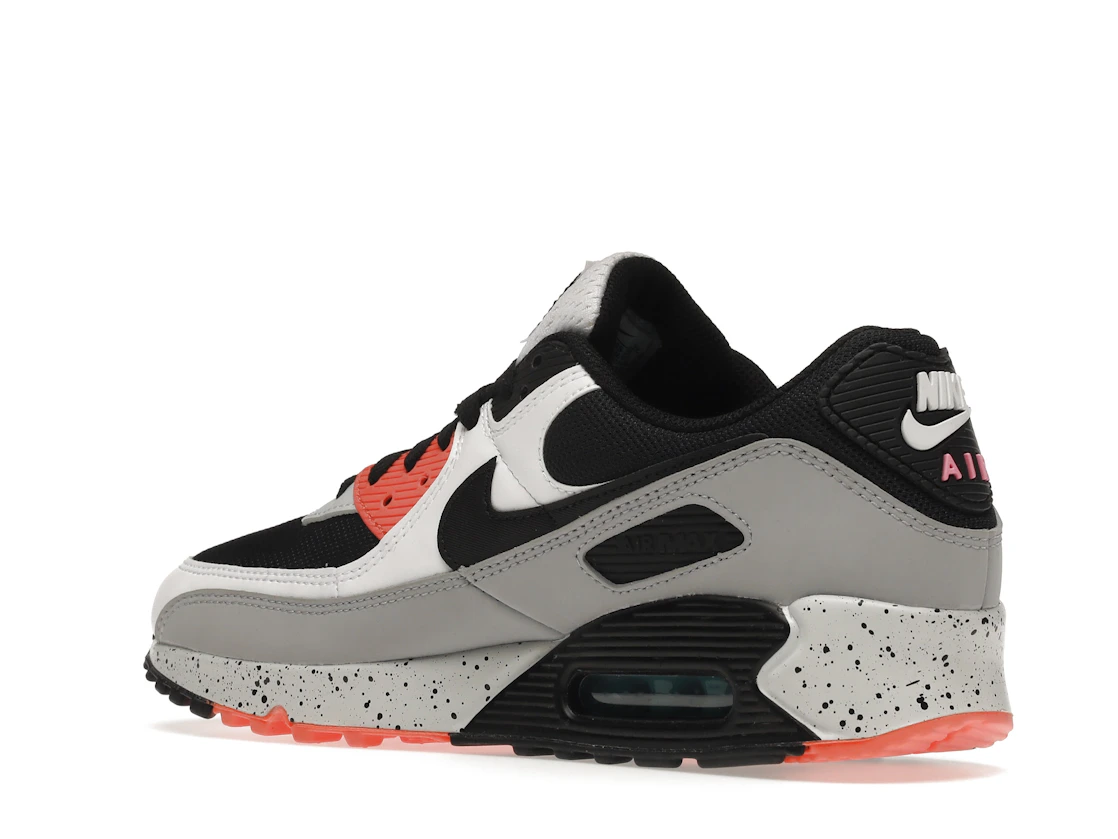 Vue 23 de Nike Air Max 90 White Orange Black