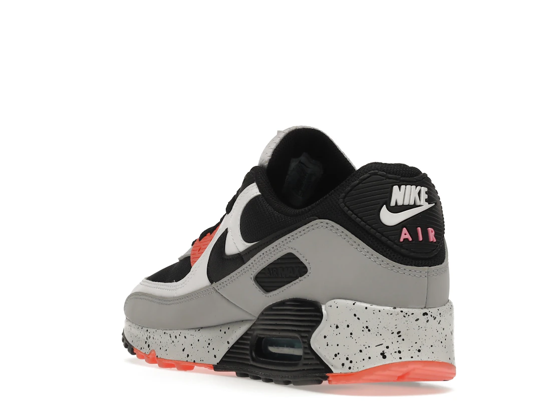 Vue 25 de Nike Air Max 90 White Orange Black