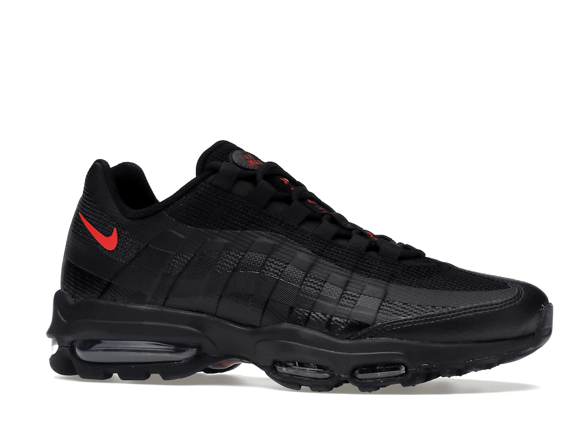 Vue 3 de Nike Air Max 95 Ultra Black Crimson