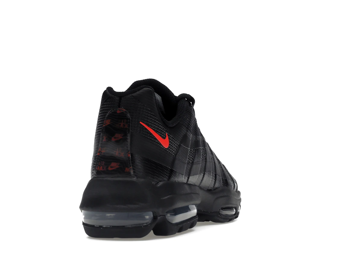 Vue 30 de Nike Air Max 95 Ultra Black Crimson