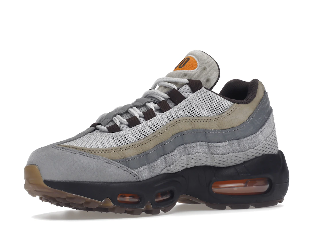 Vue 16 de Nike Air Max 95 110