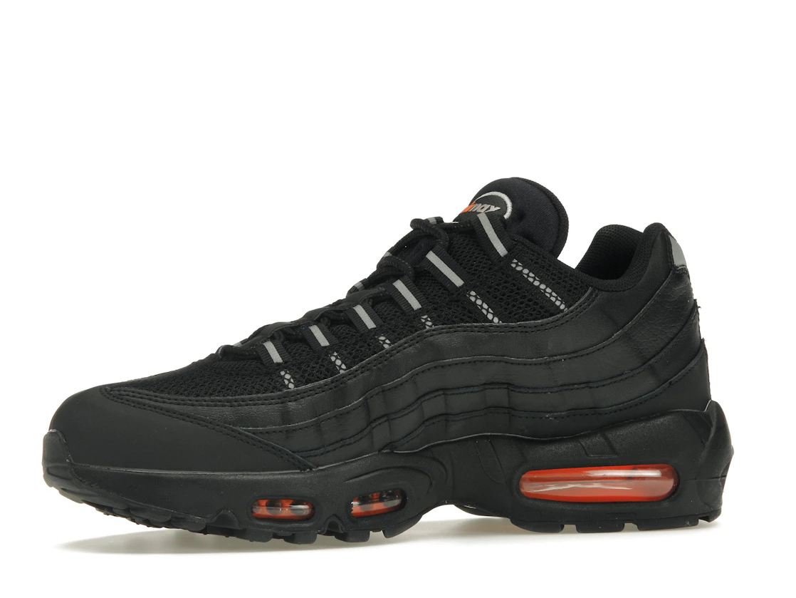 Vue 17 de Nike Air Max 95 Black Total Orange