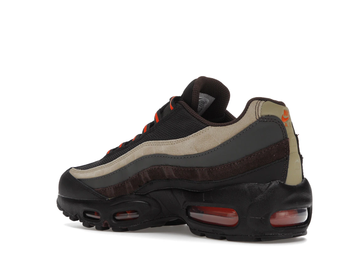 Vue 23 de Nike Air Max 95 Dark Army