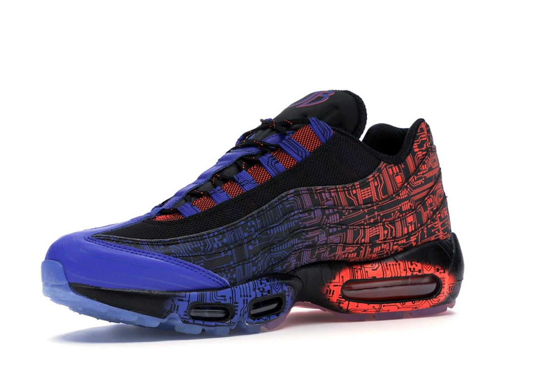 Vue 16 de Nike Air Max 95 Doernbecher 15th Anniversary