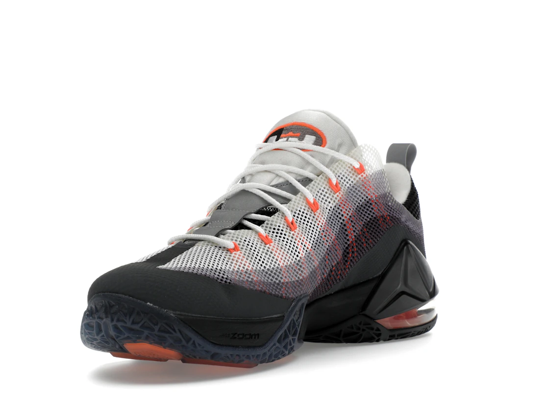 Vue 14 de Nike Air Max 95 LeBron 12 Low