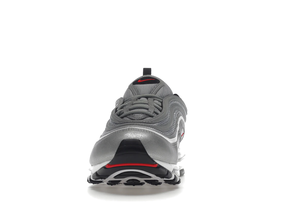 Vue 11 de Nike Air Max 97 OG Silver Bullet (2022)