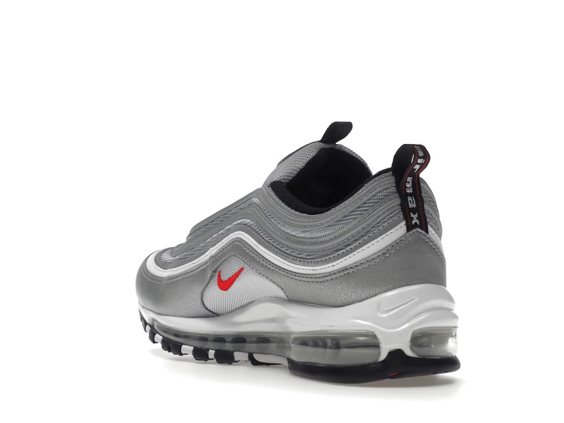 Vue 25 de Nike Air Max 97 OG Silver Bullet (2022)