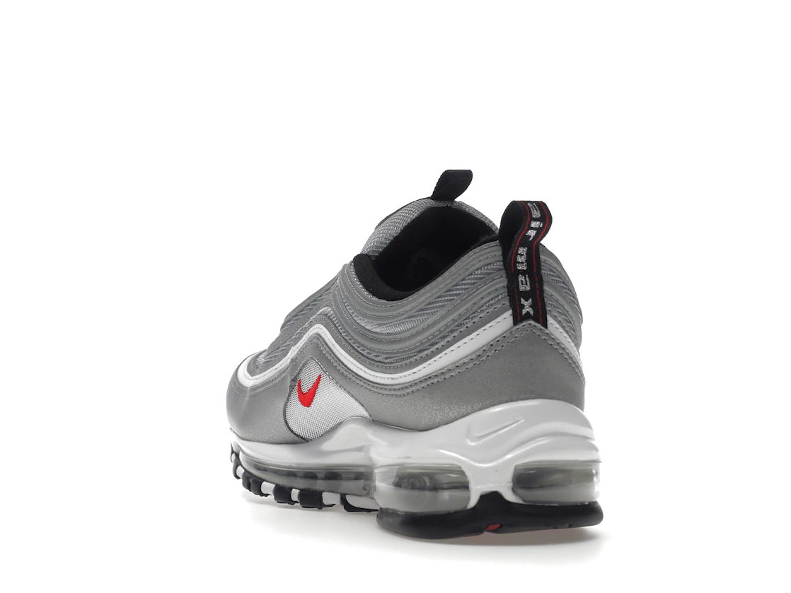 Vue 26 de Nike Air Max 97 OG Silver Bullet (2022)