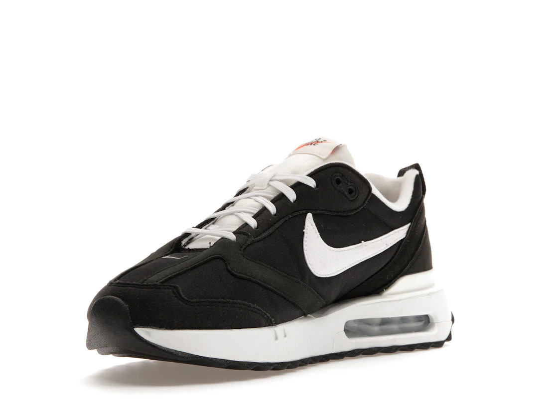 Vue 14 de Nike Air Max Dawn Black White
