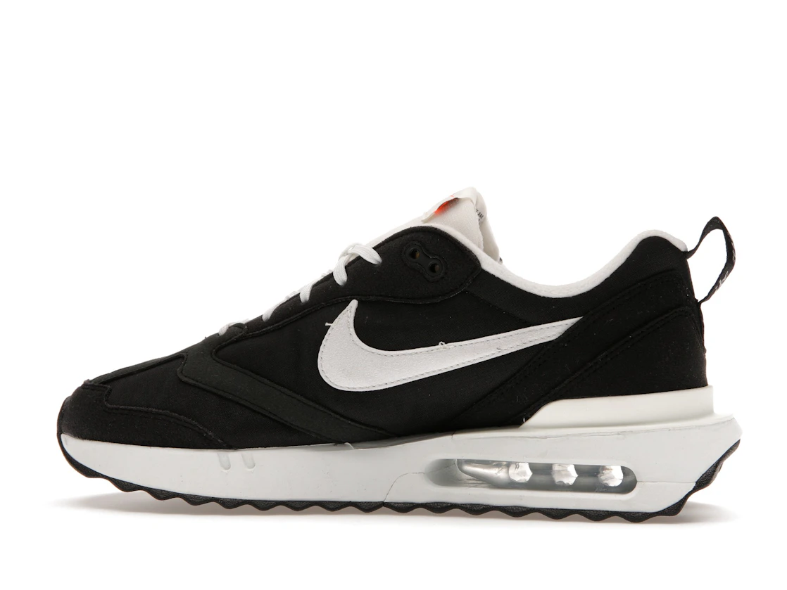 Vue 20 de Nike Air Max Dawn Black White