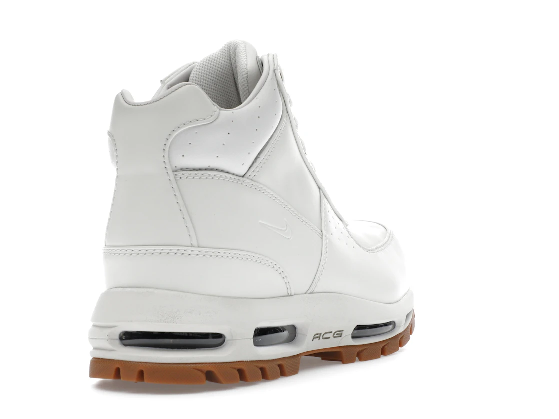 Vue 31 de Nike Air Max Goadome Summit White Khaki Gum Medium Brown